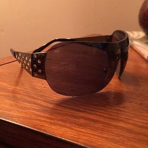 Devil Wears Prada bling